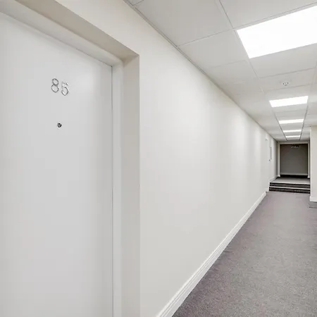 Modern Comfort Flat Town Centre Up To 8 People Stevenage Exterior photo