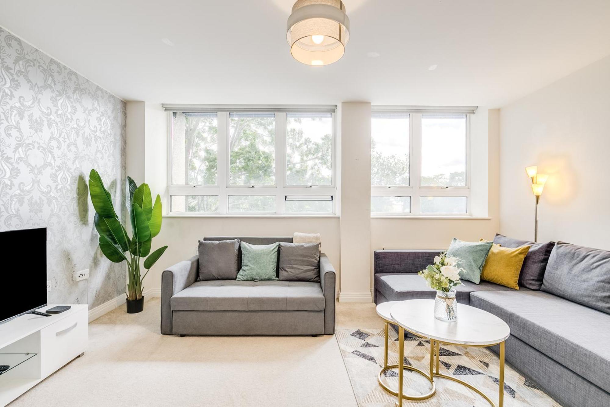 Apartment Modern Comfort Flat Town Centre Up To 8 People Stevenage