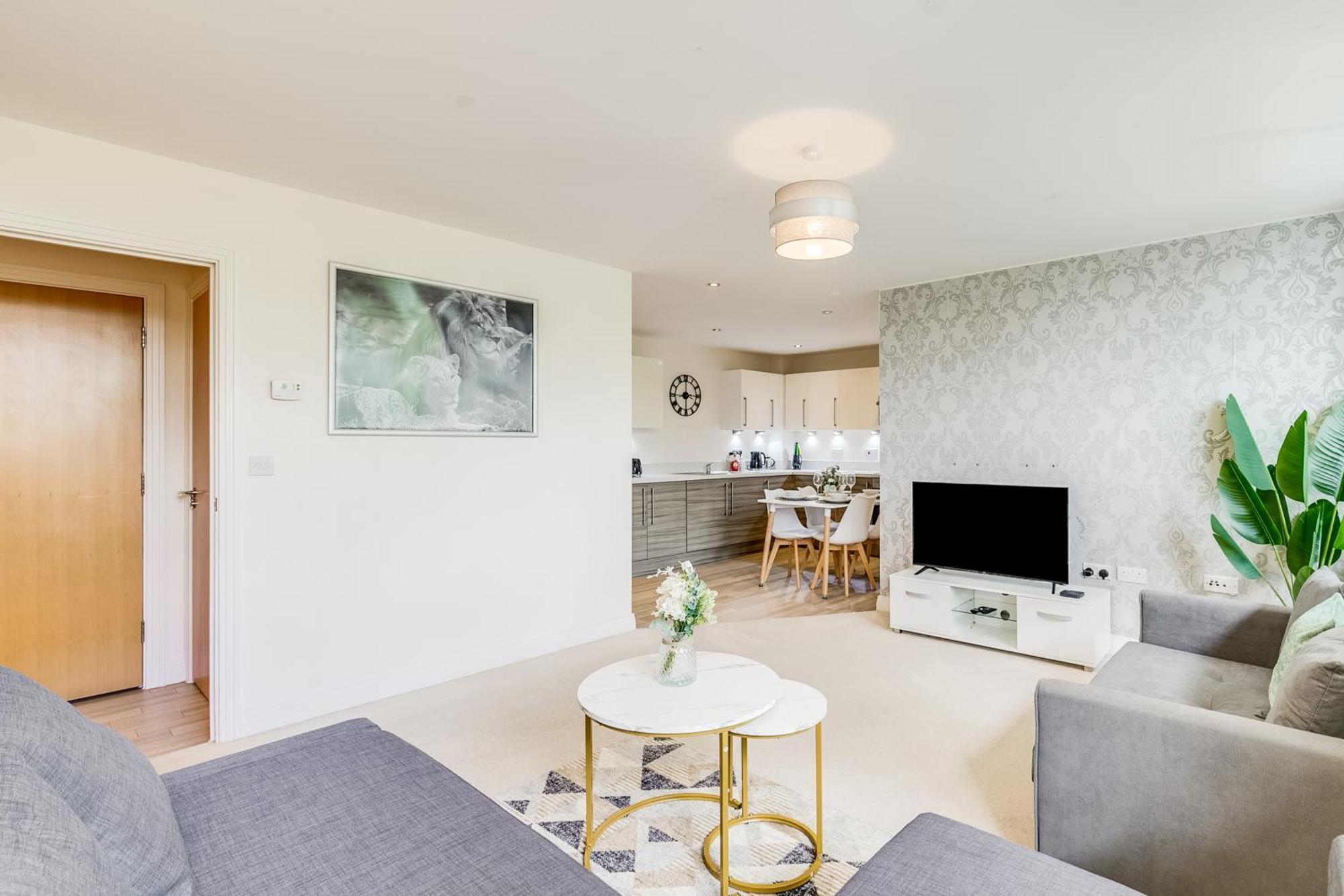 Modern Comfort Flat Town Centre Up To 8 People Apartment Stevenage